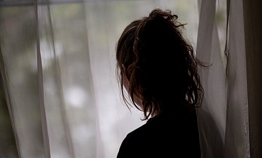 Sarah ist crackabhängig, seitdem sie 14 ist. Die Hilfe, die sie braucht, eine Suchttherapie, erhält sie nicht. - Symbolfoto: Fabian Sommer/dpa