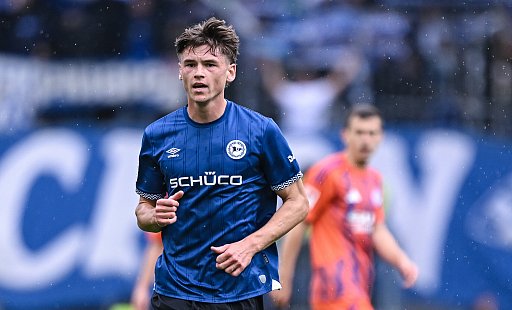 Maximilian Großer hat den DSC Arminia Bielefeld mit seinem Kopfballtor zurück ins Spiel gebracht. - KROEGER/RHR-FOTO