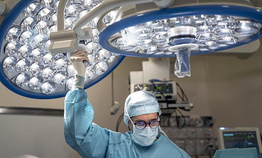 In deutschen Krankenhäusern werden jedes Jahr mehr als 15 Millionen Operationen durchgeführt. - picture alliance / Westend61