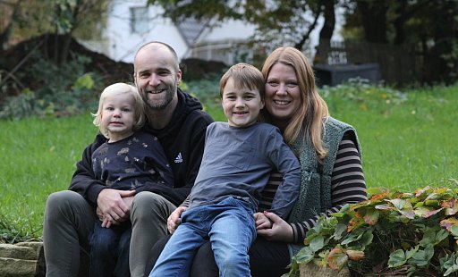Dörthe Albert Menke genießt aktuell die Herbstferien mit ihrem Mann Patrick Menke und ihren Söhnen Matti (l.) und Moritz. - Carolin Nieder-Entgelmeier