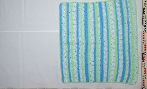 Baby in Bielefeld ausgesetzt: Wer kennt diese Decken?