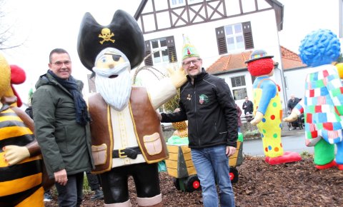 Steinheim: Neue Figuren für den Karneval feierlich eingeweiht