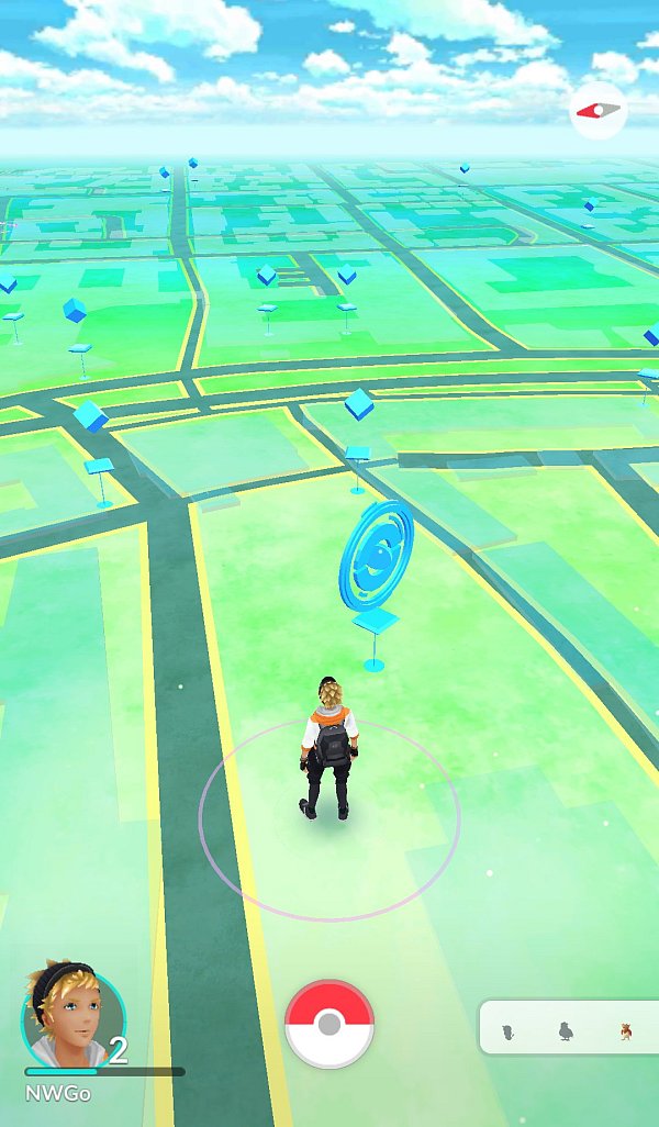 Auf dieser Karte bewegen wir uns durch die Stadt. Laufen müssen wir selbst, die Pokemon tauchen von selbst auf. - © Screenshot: Björn Vahle