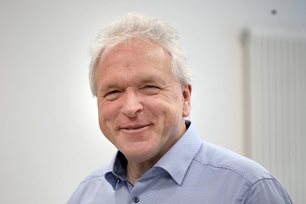 Walter Koch, Chefarzt der Klinik für Kinder- und Jugendmedizin des Klinikums. - © Frank-Michael Kiel-Steinkamp