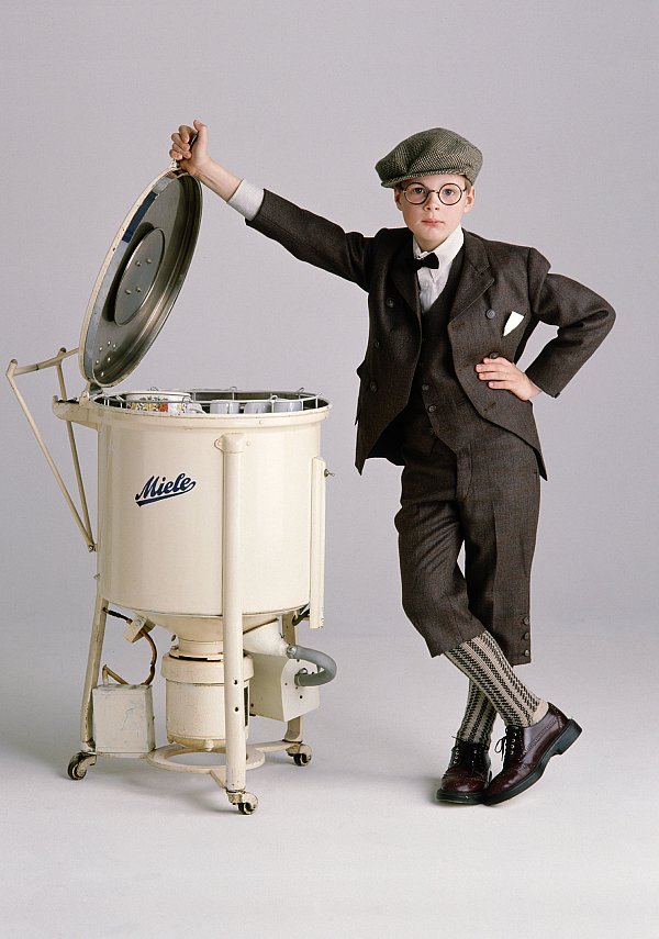 1929: Aus diesem Jahr stammt der erste Miele-Geschirrspüler. - © miele