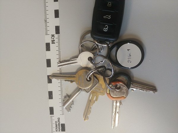 Das soll laut Polizei der Schlüsselbund des Verstorbenen sein. - © Polizei Kreis Herford
