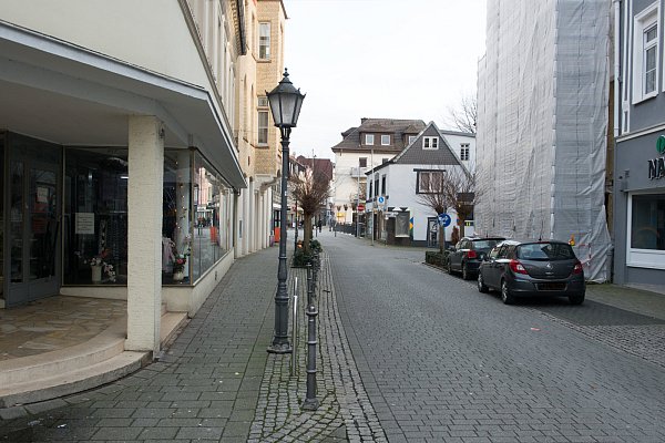 So sieht die Radewiger Straße mit Blick auf die Bäckerstraße heute aus. - © Ralf Bittner