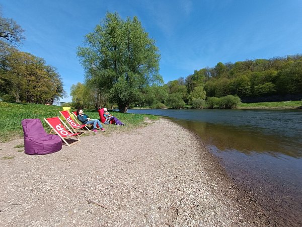 Der Weserstrand in Minden bietet eine schöne Gelegenheit für Strandfeeling vor der Haustür. - © NW
