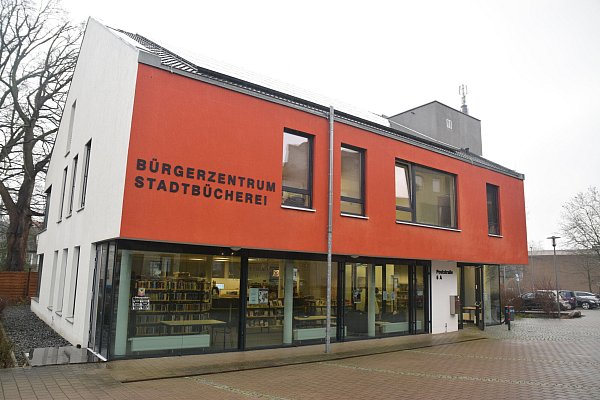 Alles drei Bücher gibt es unter anderem in der Stadtbücherei Spenge zum Ausleihen. - © Mareike Patock