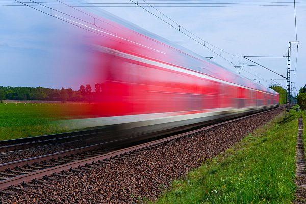 Nicht immer fahren die Regionalzüge und S-Bahnen so wie geplant. - © Deutsche Bahn AG