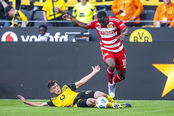 Der Ex-Paderborner Ilyas Ansah (rechts) hat sich in der Bundesliga beim 1. FC Union Berlin in die Stammelf gespielt. - © picture alliance / Kirchner-Media