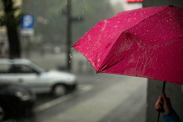 Während der Schafskälte kann es zu Bodenfrost und viel Regen kommen. - © Symbolbild: Unsplash
