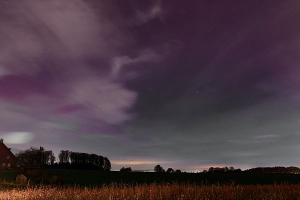 In Bielefeld waren die Polarlichter in Blickrichtung Spenge zu sehen. - © Thomas Ehrich