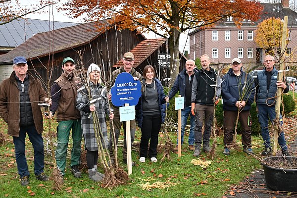 Heimatverein-Helfer mit Wilfried Markus (v. l.), Simon Steiner, Susie Beineke, Martin Sagel, Judith Steiner, Uli Müller, Michael Köhne Thomas Pauli und Reinhard Preuß. - © Thomas Kube