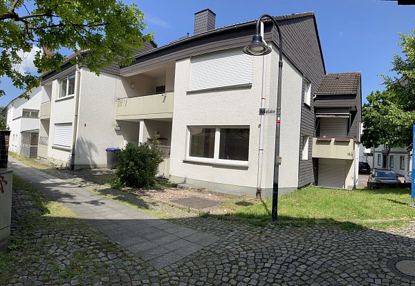 Das 1971 errichtete Wohnheim an der Kokelake 3 muss kernsaniert werden. - © Jürgen Spies
