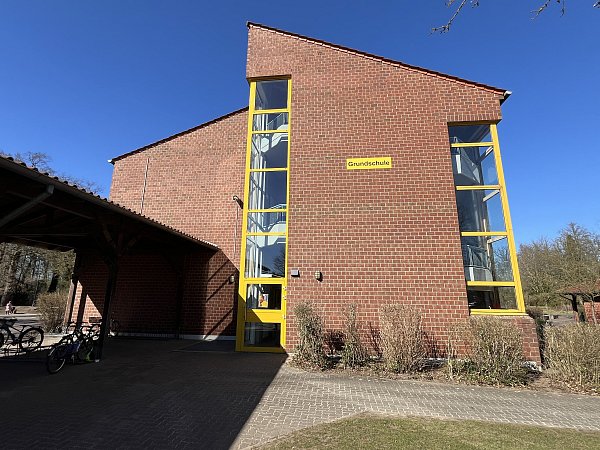 Die Stadt Rietberg möchte den Mietvertrag mit dem Kreis bei der Martinschule nicht verlängern, weil sie selbst Bedarf hat. - © Matthias Gans