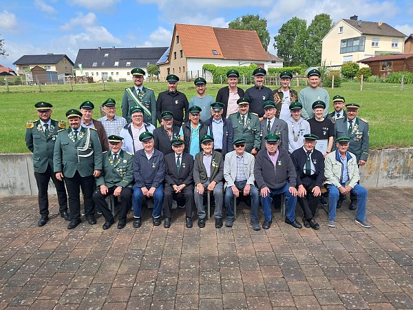 Beim Schützenfrühstück in Leiberg wurden auch viele Jubilare geehrt. - © Heimatschutzverein Leiberg