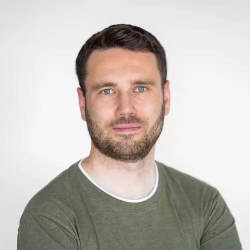 Niklas Tüns