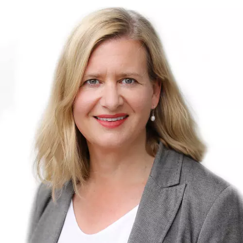 Eva Quadbeck