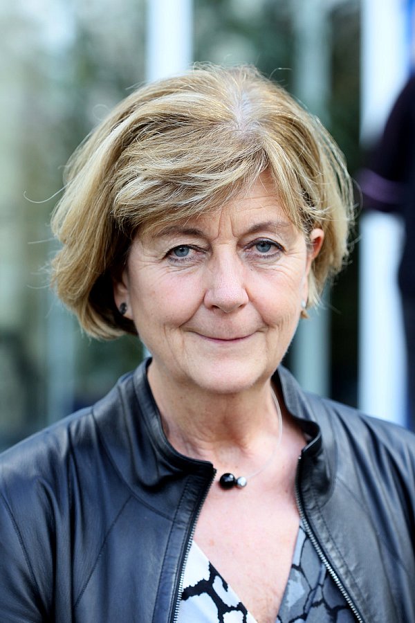 Dankbar: RGH-Schulleiterin Rita Klötzer. - © Frank-Michael Kiel-Steinkamp