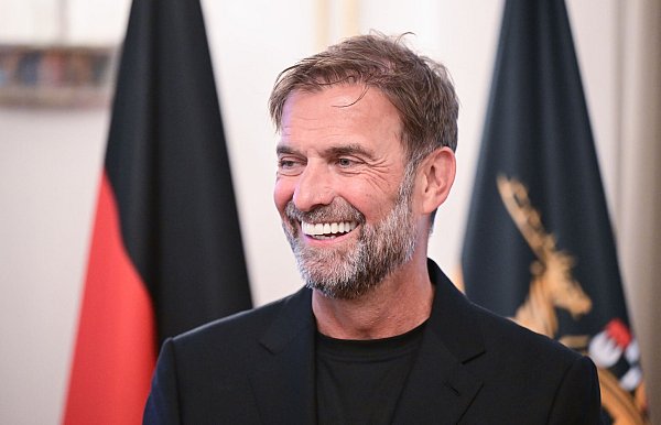 Jürgen Klopp, früherer Trainer des FC Liverpool, ist ebenfalls als Investor bei der Icon League eingestiegen. - © Bernd Weißbrod/dpa
