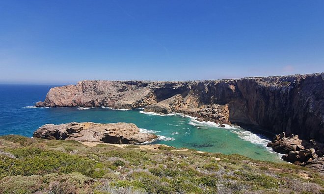Auch im November sind Urlauber an der Algarve - der Sturm traf unter anderem einen Campingplatz. - Geraldine Friedrich/dpa-tmn