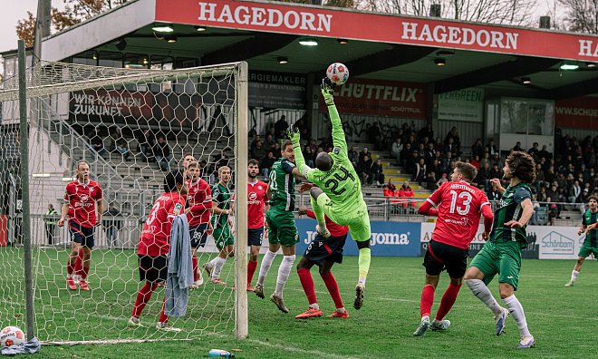 Trotz aller Bemühungen kam der FC Gütersloh am Sonntag nicht über ein torloses Unentschieden gegen den Wuppertaler SV hinaus. - Julien Stapper