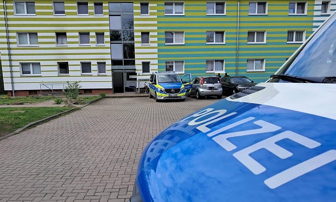 Die Polizei ermittelte nach dem Tötungsdelikt am Karsamstag am Graudenzer Weg in Espelkamp. Nun wird das Landgericht Bielefeld gegen den Tatverdächtigen ermitteln.?Foto: Joern Spreen-Ledebur - Joern Spreen-Ledebur