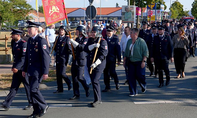Auf dem Marsch zum neuen Standort im Südwesten der Stadt. - Ralph Meyer