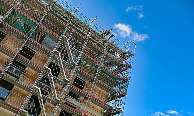 Fehlende Aufträge bleiben ein zetrales Problem im Wohnungsbau. (Symbolbild) - Patrick Pleul/dpa