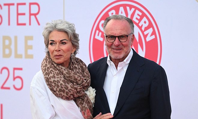 Dankte seiner Ehefrau Martina: Karl-Heinz Rummenigge. - Felix Hörhager/dpa