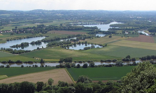 Porta Westfalica: Blick von der Wittekindsburg zum Großen Weserbogen. - Wikipedia