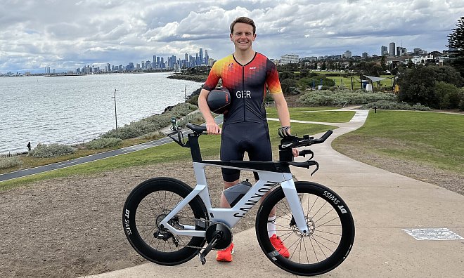 Diese traumhafte Strecke von Melbourne in den Küstenvorort Mornington fährt Sebastian Tebbe fast jeden Morgen. Er trainiert für die ITU World Championship Finals im Triathlon. - Felix Brenneke