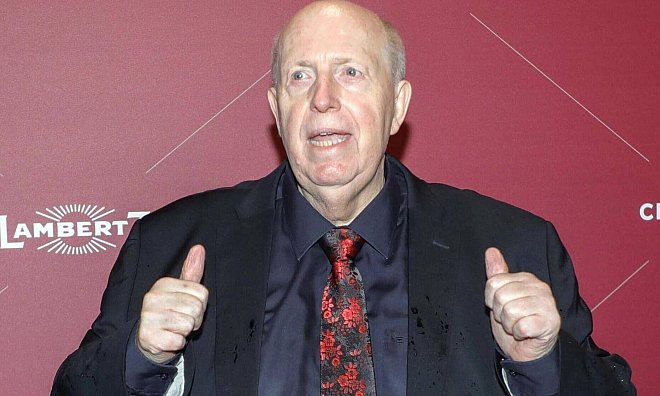 Über Jahre hinweg war er als „Bauch der Nation“ und „XXL-Manager“ bekannt. Wie es dazu kam – und wie er sich um 90 Kilo halbiert hat – erzählt Reiner Calmund mit seinem gewohnt humorvollen Charme am 21. November in Löhne. - imago images/Agentur Baganz