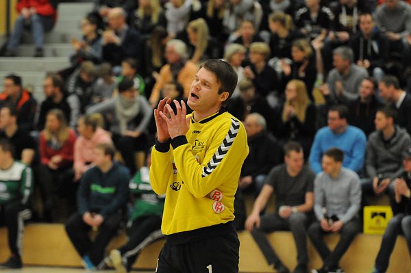 Unglücklich: VfL-Torwart Dennis Specht. - © Maximilian Harre