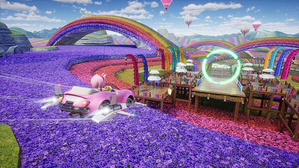 Die Regenbogen-Piste bei "Mario Kart" war immer unser ganz persönlicher Gegner. Jetzt haben wir die Entsprechung auf bei "CrossWorlds". - © Sega