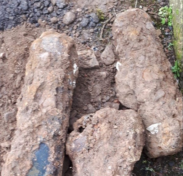 Die drei gefundenen Stabbrandbomben aus Holzminden. - © Polizei Holzminden