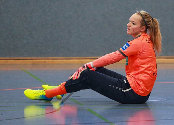 Enttäuschung: Potsdams Torfrau Lisa Schmitz war nach dem 0:3 im Halbfinale gegen Hjørring bedient. - © Andreas Zobe