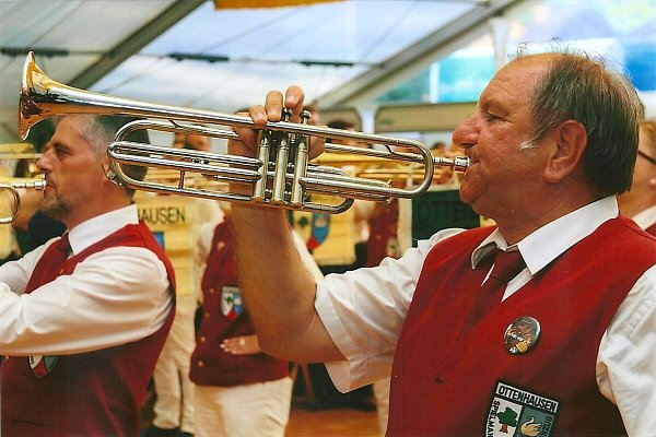 Der Spielmanns- und Fanfarenzug Ottenhausen startet sein Jubiläumsjahr mit einer Silvesterparty. - © Spielmanns- und Fanfarenzug Ottenhausen