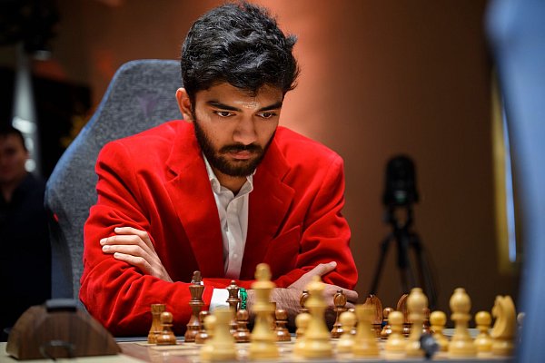 Gegen ihn würde Matthias Blübaum aus Lemgo spielen: Dommaraju Gukesh, Schachweltmeister 2024 und Platz 5 der Weltrangliste. - © Gregor Fischer/dpa