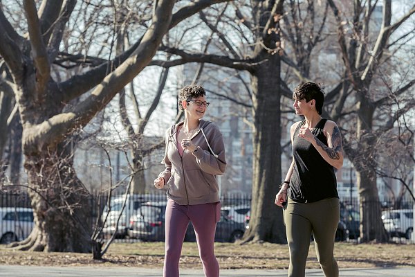Abwechslung im Lauf-Training erhöht die Motivation und den Spaß. - © pexels
