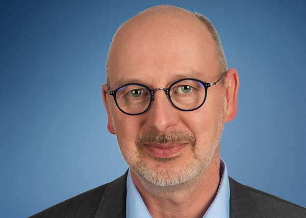Ralf Hake (57) aus Altenheerse tritt als Spizenkandidat der SPD in Willebadessen an. - © SPD Willebadessen