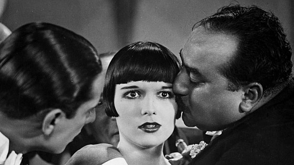 Louise Brooks spielt Thymian, die sich in Georg Wilhelm Pabsts Film „Tagebuch einer Verlorenen“ in einem Bordell verdingen muss. Eines Tages trifft sie dort auf ihren eigenen Vater... - © Film- und Musikfest Murnau-Gesellschaft