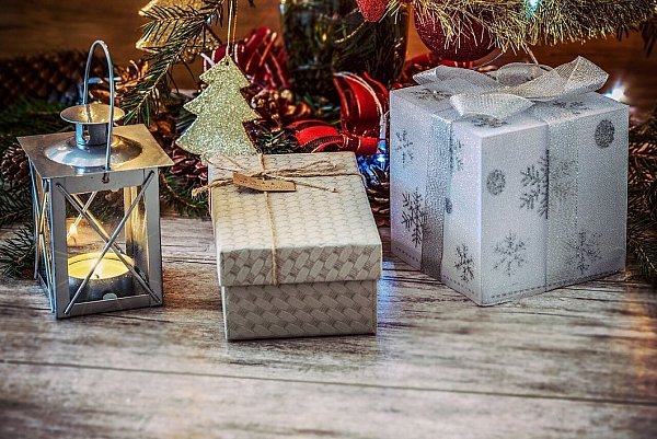 Teure Geschenke allein tragen nicht zum Familienfrieden bei. - © Symboldbild: Pixabay
