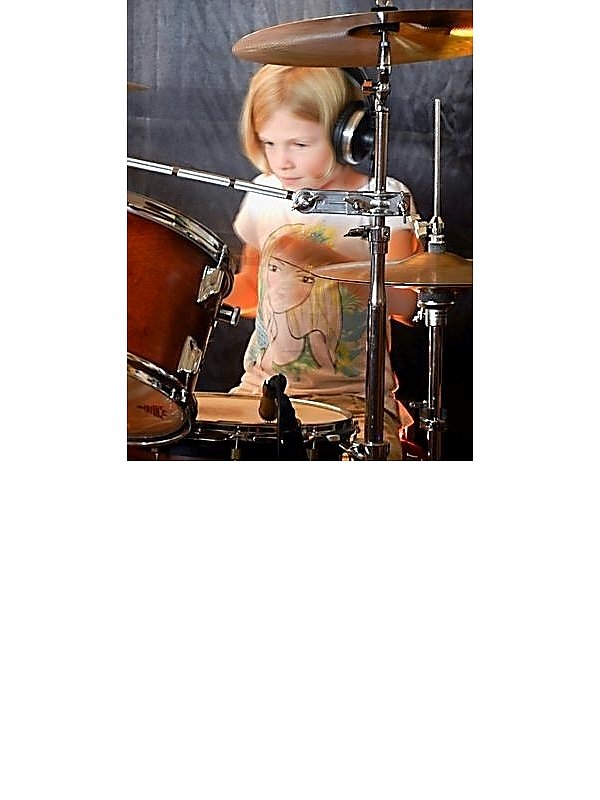 Finja wirbelt drauflos.