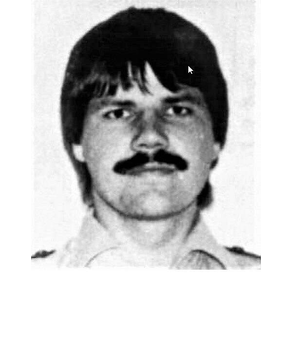 Polizist Nils E. war eines der Mordopfer. - © Polizei