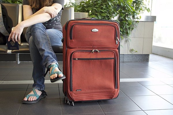 Auch wenn Urlaub nicht per se während einer Krankschreibung verboten ist: Arbeitnehmer sollten sich mit ihrem Arzt oder ihrer Ärztin besprechen. - © Symbolbild/Pixabay