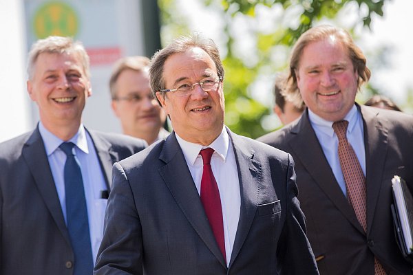 Armin Laschet (Mitte), Bodo Löttgen (links) und Lutz Lienenkämper. - © picture alliance / Rolf Vennenbernd/dpa