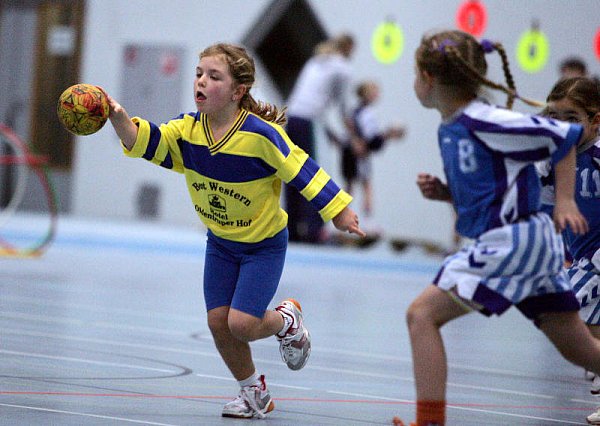 Die Karriere von Nele Franz (l.) begann 2005 beim Mini-Handball.
