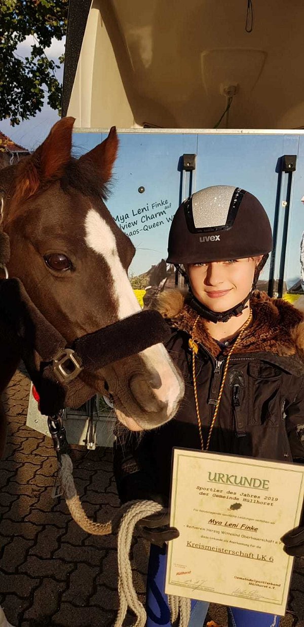 Die erfolgreiche Reitsportlerin Mya Leni Finke konnte an der Ehrung leider nicht persönlich teilnehmen. - © Klaus Frensing